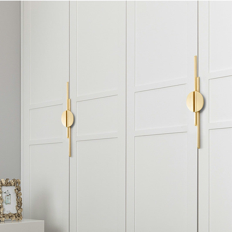BowLift | Halfmoon cabinet handles and knobs for drawer