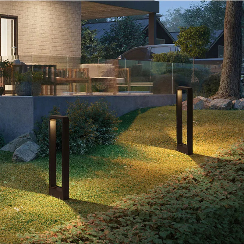 TerraLuxe Floor Garden Lamp - waterproof LED garden lighting for paths and terraces
