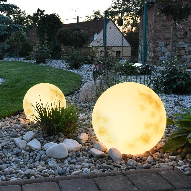 Garden lamp in the shape of the moon