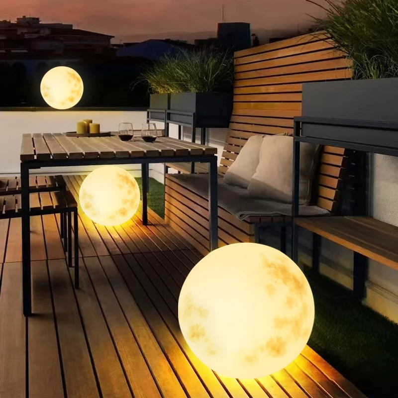 Garden lamp in the shape of the moon