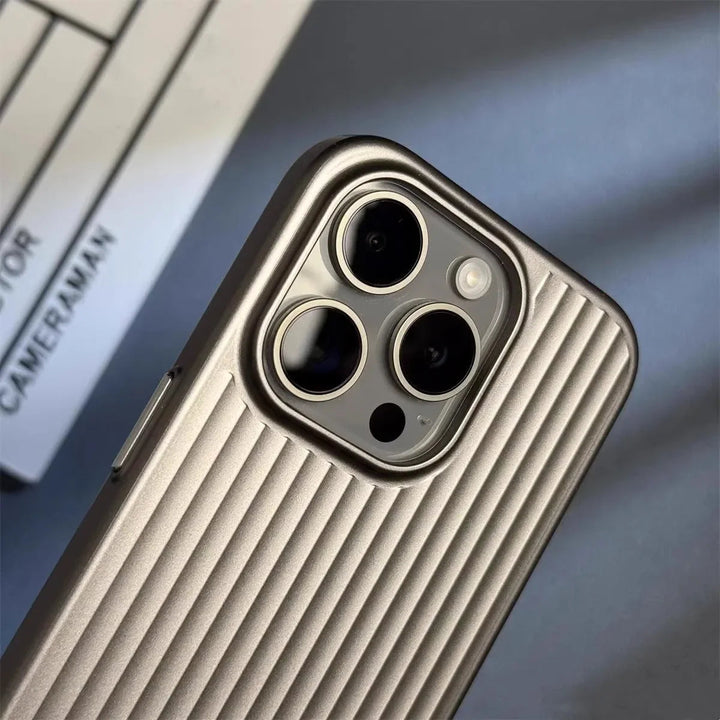 NoviroaShield | Ultra-thin shockproof phone case with drop protection |