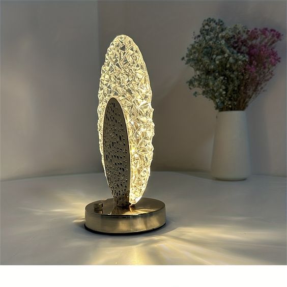 Modern &amp; Luxury Peacock Table Lamp - CrystalGlow