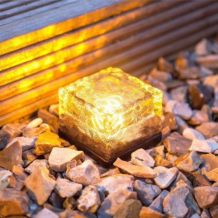 LumiSquare – Solar Powered Garden Light