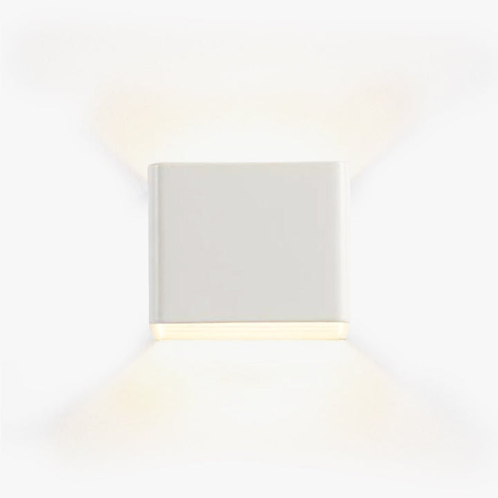 OrrSquare – Modern square wall lamp for stylish lighting