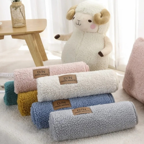 Waterproof Sofa Throw Covers | Slip Couch Protector | Washable Sofa Cover for Sofa Beds