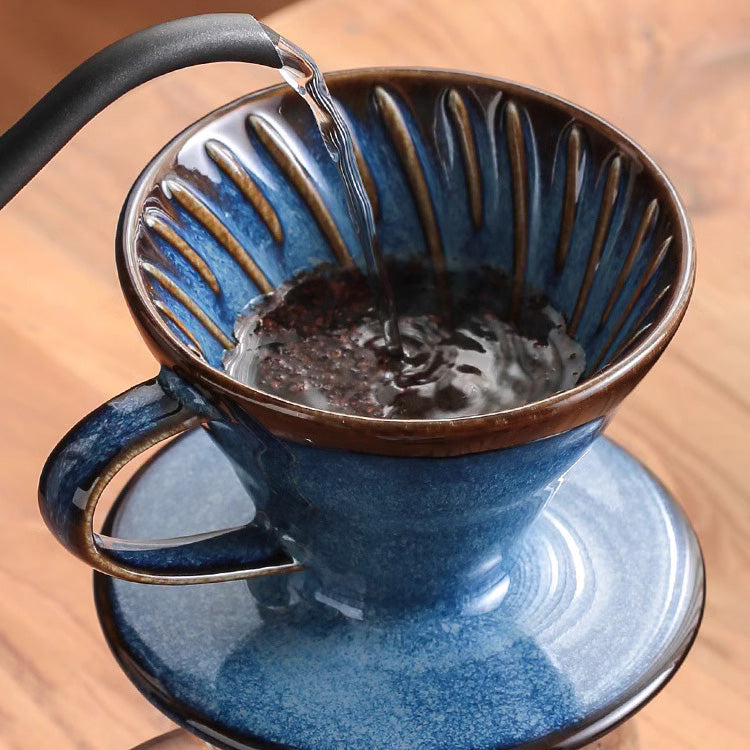 BowLift | Clare V60 Ceramic Coffee Filter 01/02
