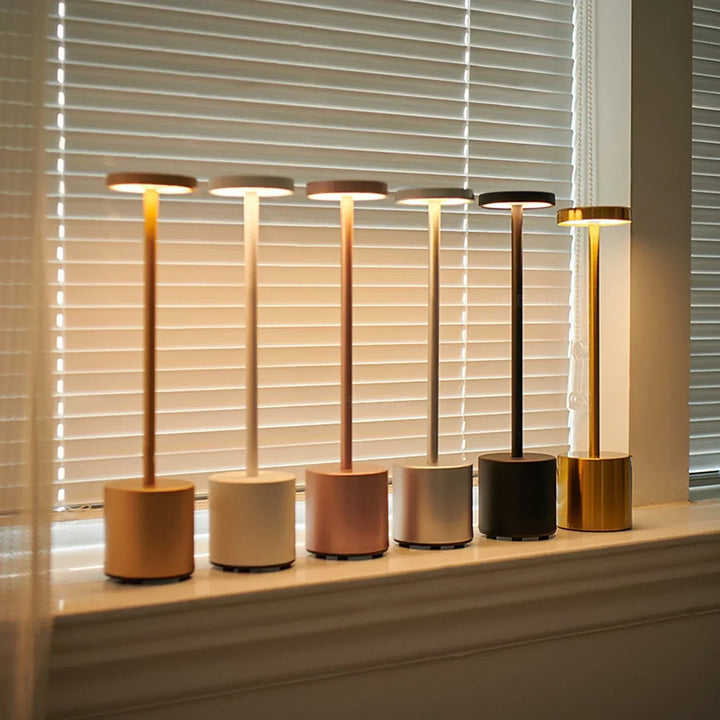 Classic wireless lamp - Touch sensor LED desk lamp with 3 adjustable colour temperatures