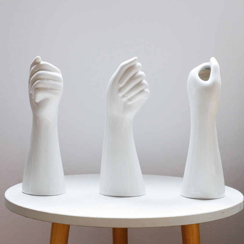 BowLift | Gibbar Vase