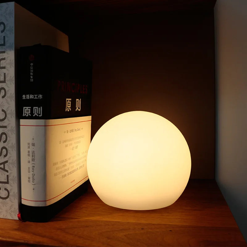 GlowSphere – Table lamp with modern worldly charm