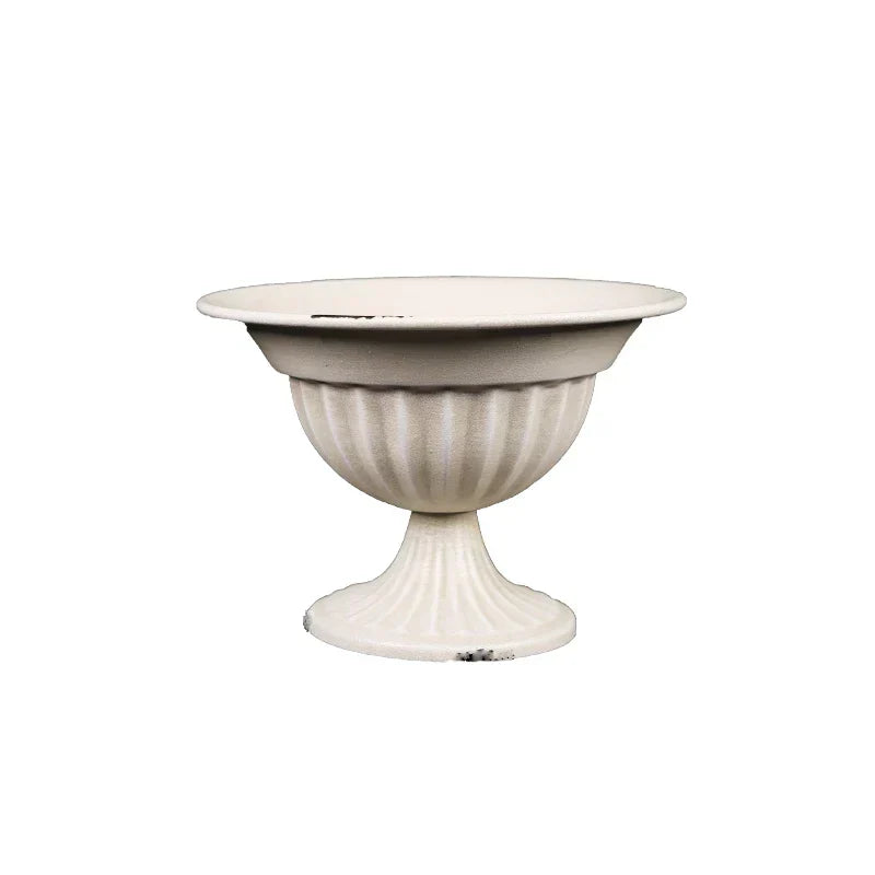 BowLift | European Vintage Chalice Vase Made of Iron