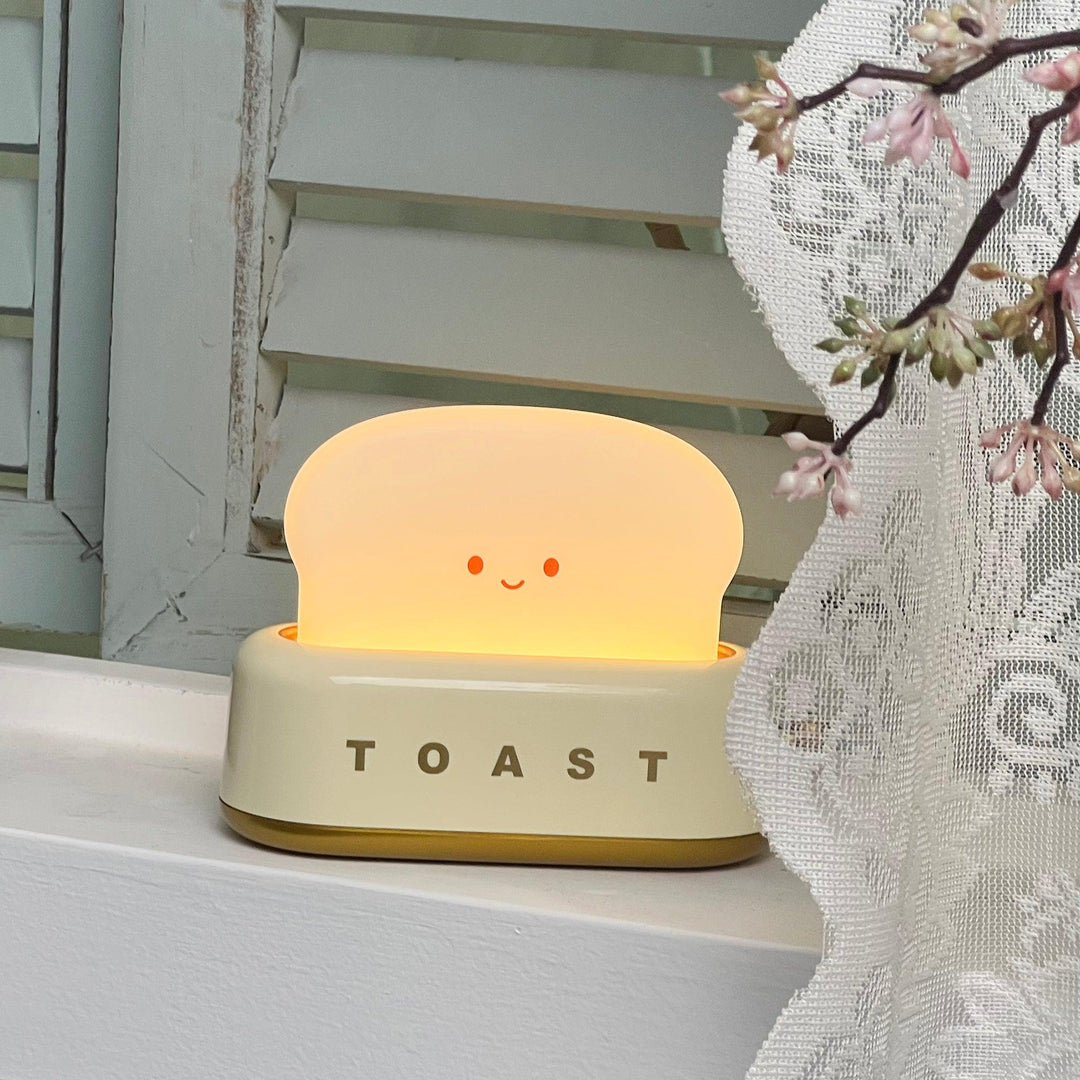 TinyToast Table Lamp – Portable Toaster-Shaped Night Light with Dimmable LED &amp; USB Port