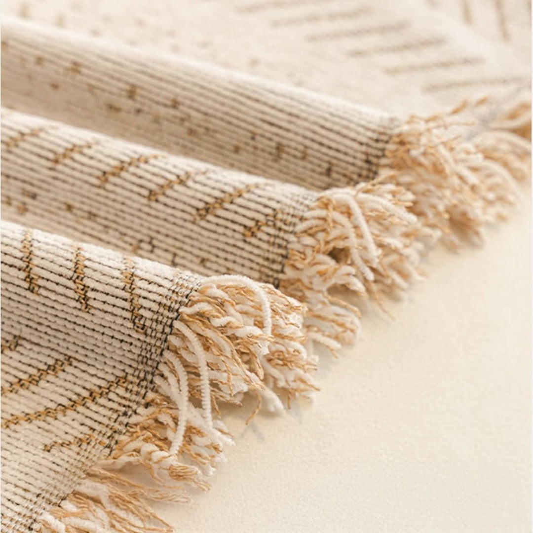 Scratch-resistant &amp; washable sofa cover made of chenille