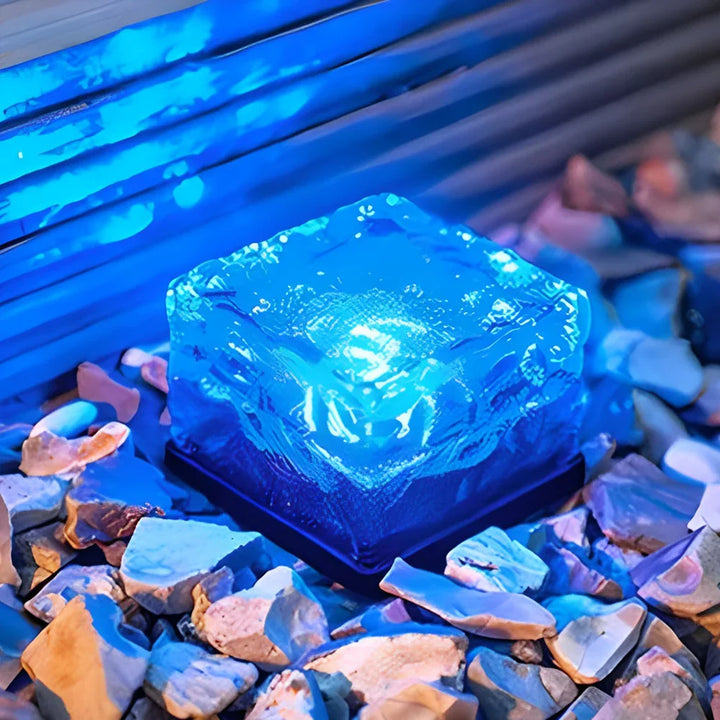 LumiSquare – Solar Powered Garden Light