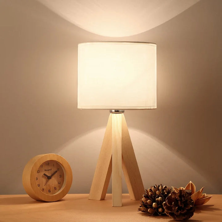 LumiHout – Modern table lamp made of wood with warm, natural elegance