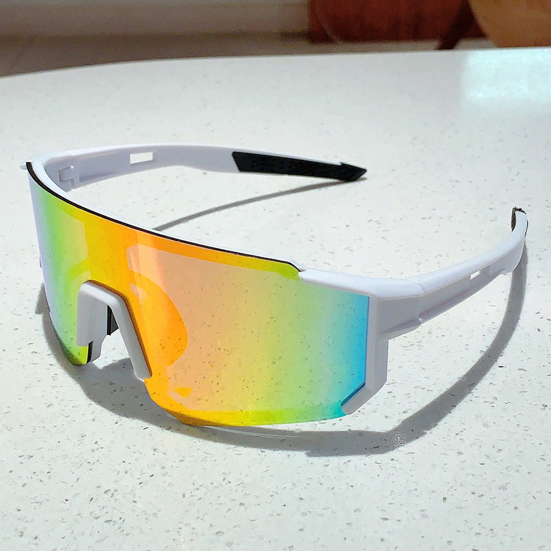 Unisex nan sporty shield sunglasses with continuous mirror lens and adjustable nose bridge
