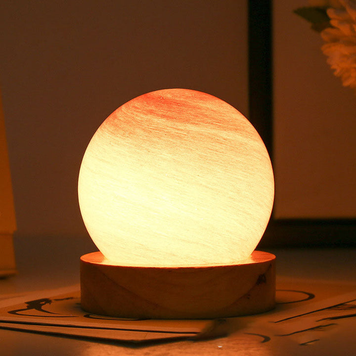 Enchanting Planet Lamp – A Universe of colours and Dreams