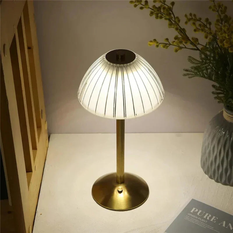 Wireless LED table lamp with three colour modes and dimming function
