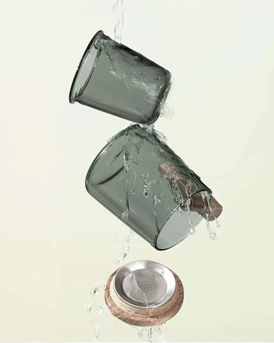 BowLift | Ultramodern Glass Tea Cup with Filter and Lid