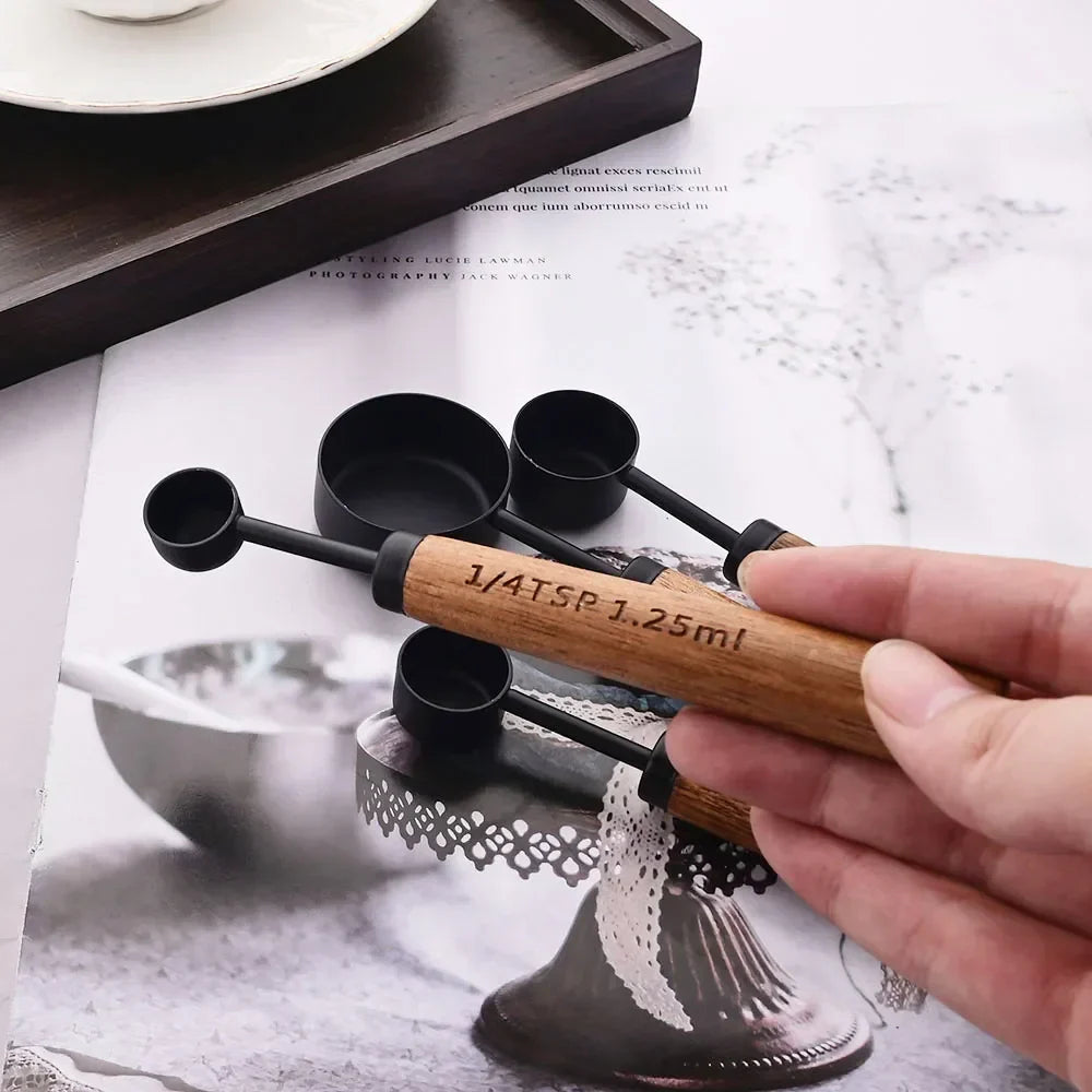 BowLift | Lyra Measuring Cups &amp; Spoon Set