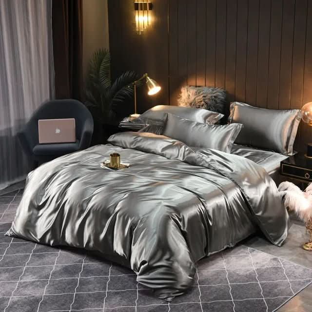 Luxurious Silk Duvet Cover for Restful Sleep