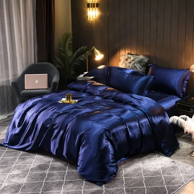 Luxurious Silk Duvet Cover for Restful Sleep