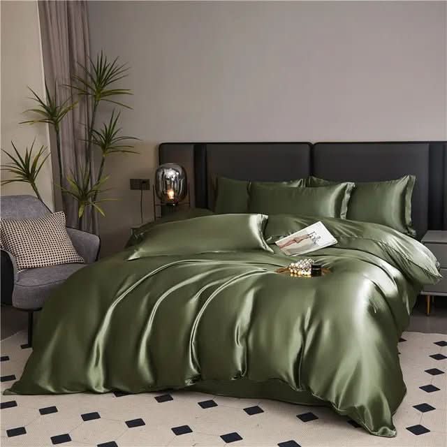 Luxurious silk duvet cover for elegant sleep comfort