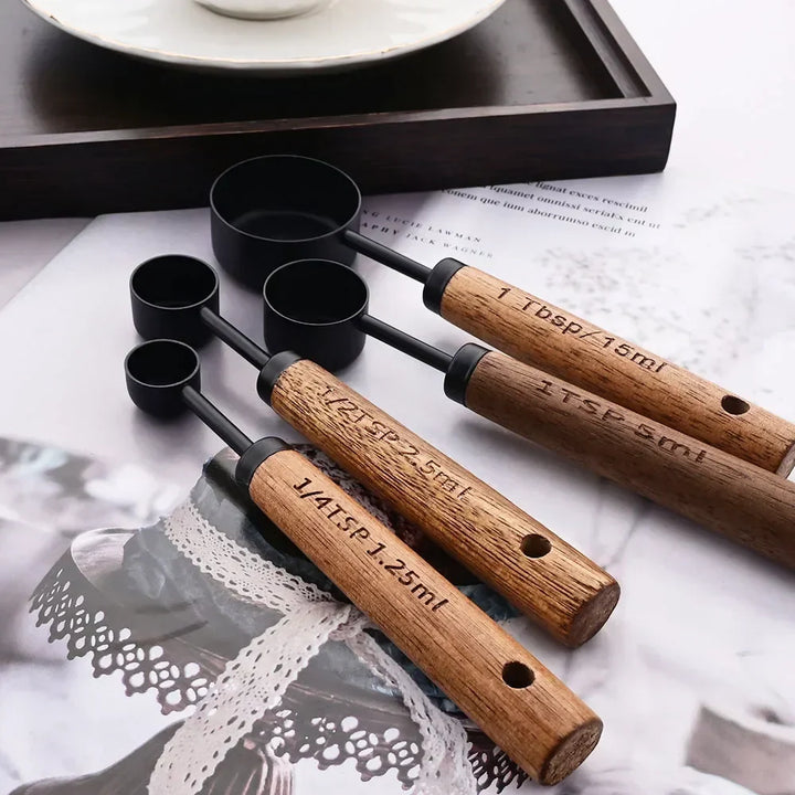 BowLift | Lyra Measuring Cups &amp; Spoon Set