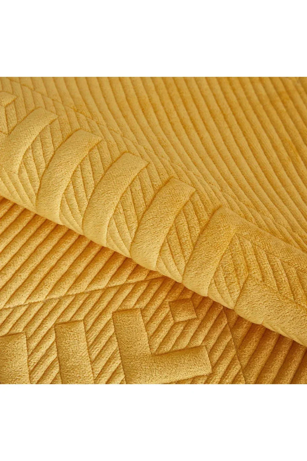 Soft Quilted Sofa Cover |