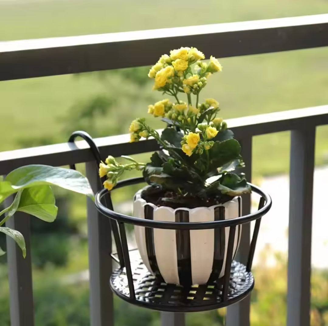 BowLift | 3Pc Over the Balcony Flower Pot Holder Black Nov