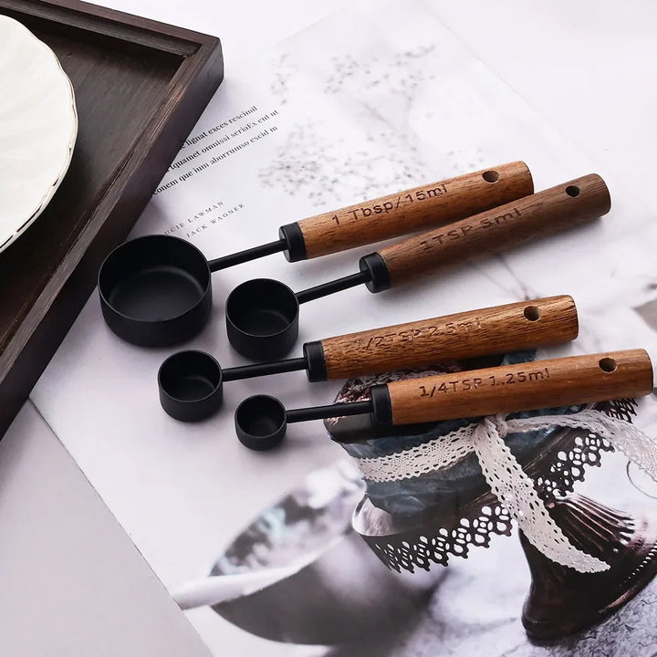 BowLift | Lyra Measuring Cups &amp; Spoon Set