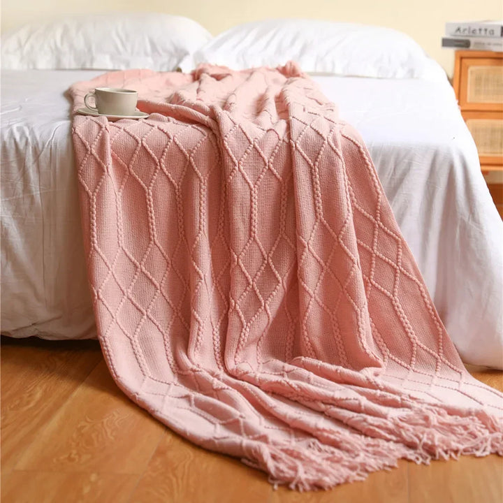 BowLift | Nordic Style Dick Knitted Blanket