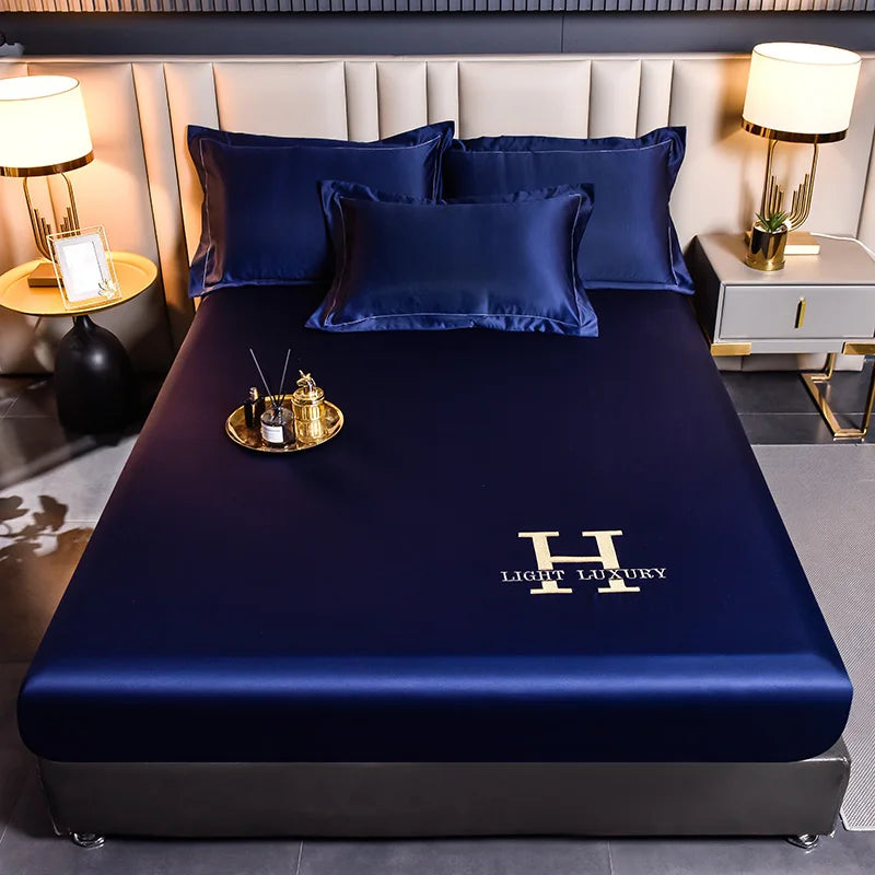 BowLift | Solid Color Silk Bed Sheet