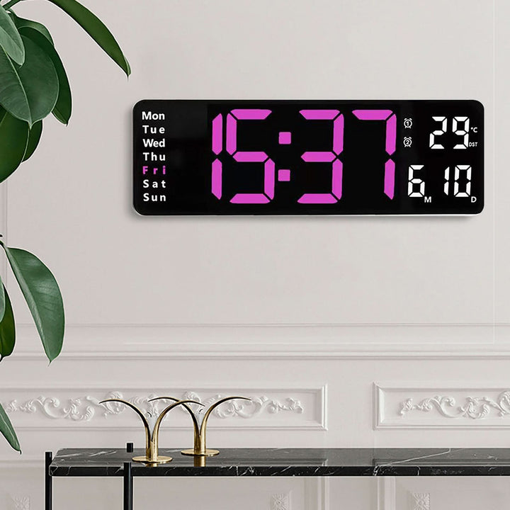 ARIS - Digital watch with night light Features