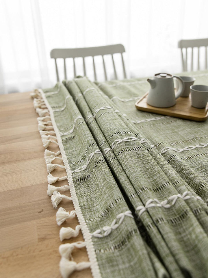 BowLift | Batillo Linen Tablecloth | Tablecloth, Indoor &amp; Outdoor