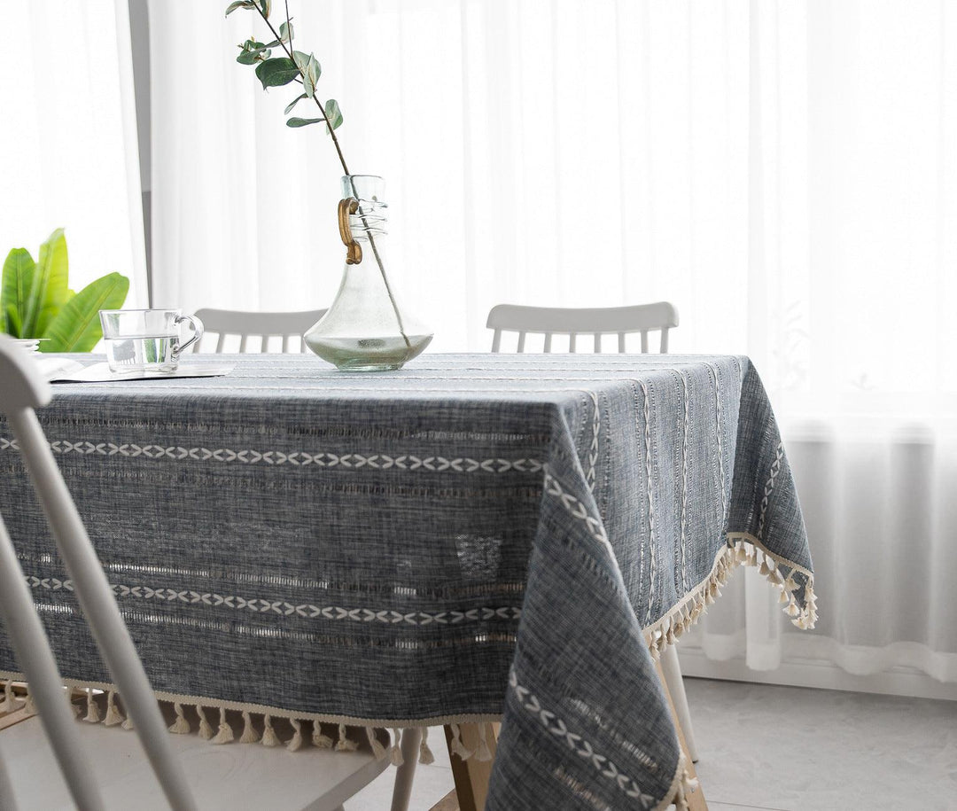 BowLift | Batillo Linen Tablecloth | Tablecloth, Indoor &amp; Outdoor