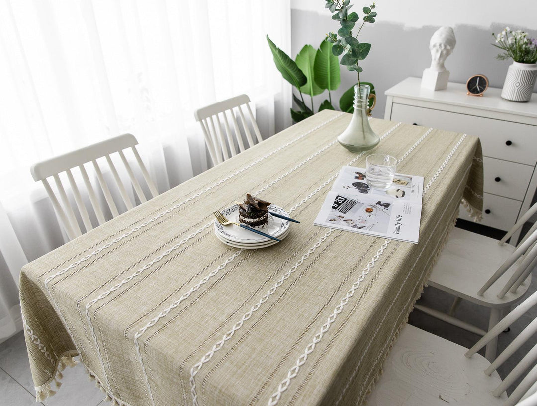 BowLift | Batillo Linen Tablecloth | Tablecloth, Indoor &amp; Outdoor