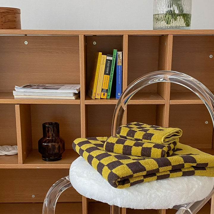 BowLift | Checkerboard Plus Towel Collection