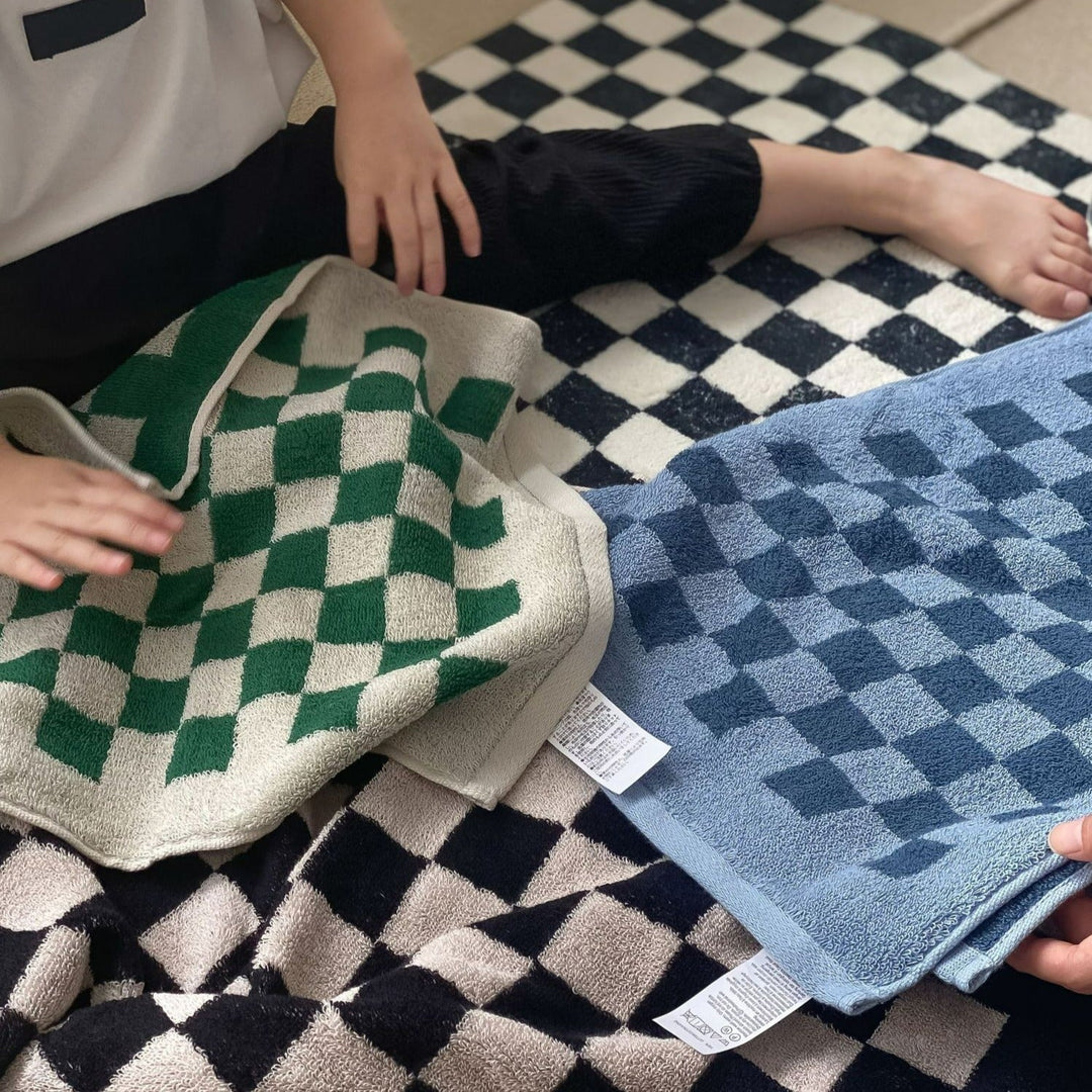 BowLift | Checkerboard Plus Towel Collection