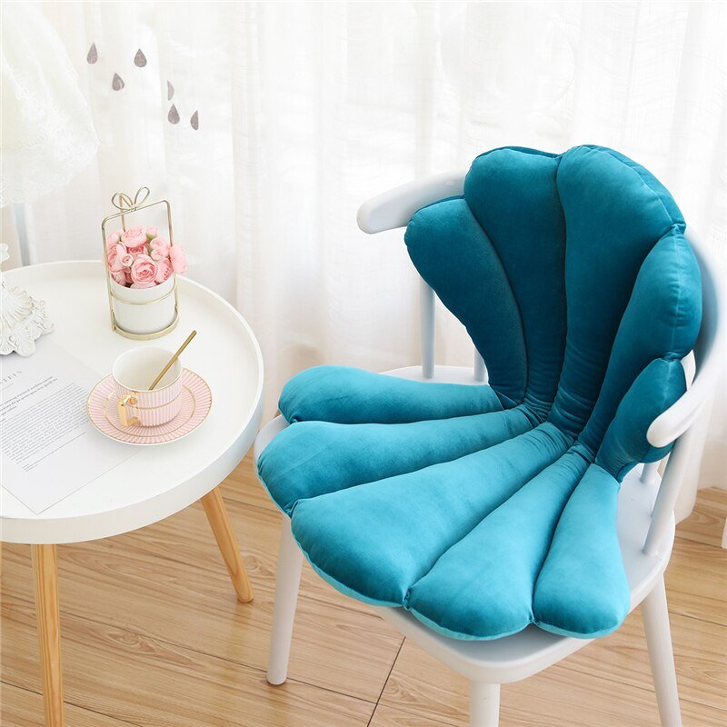 BowLift | Chic Velvet Shell Cushion - Luxurious and Stylish Cushion for Living Room, Bedroom