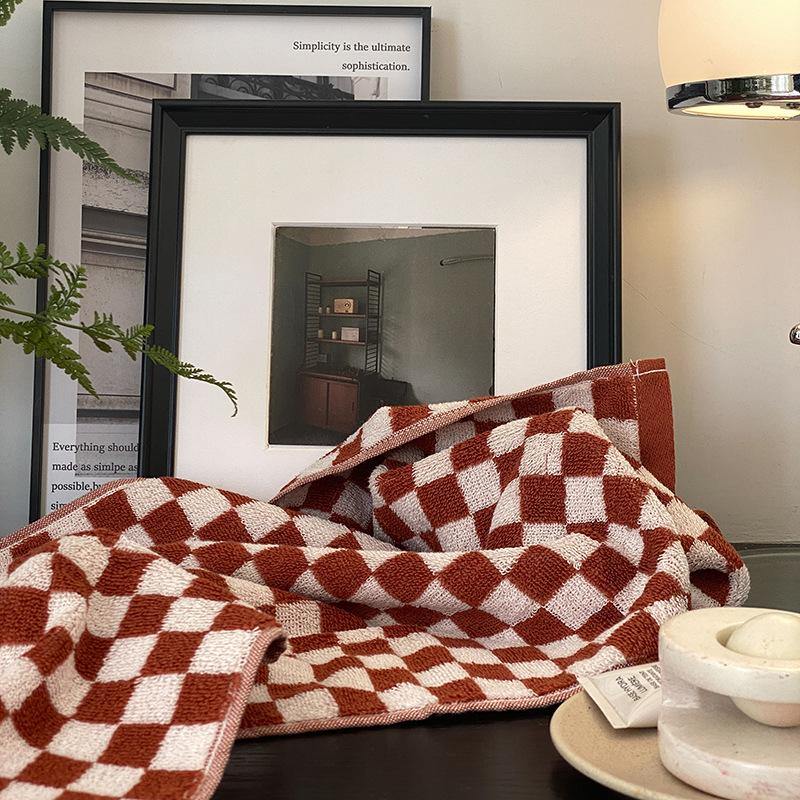 BowLift | Classic Checkerboard Towel Collection