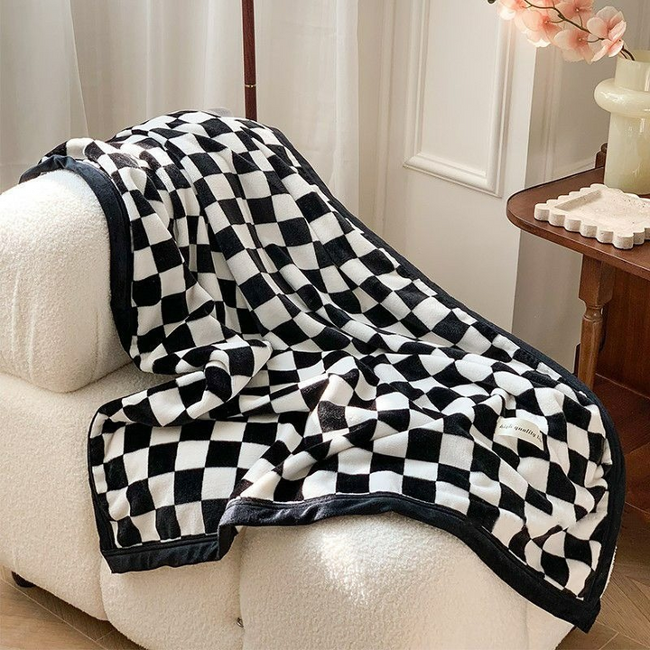 BowLift | PlaidComfort | Flannel blanket checked
