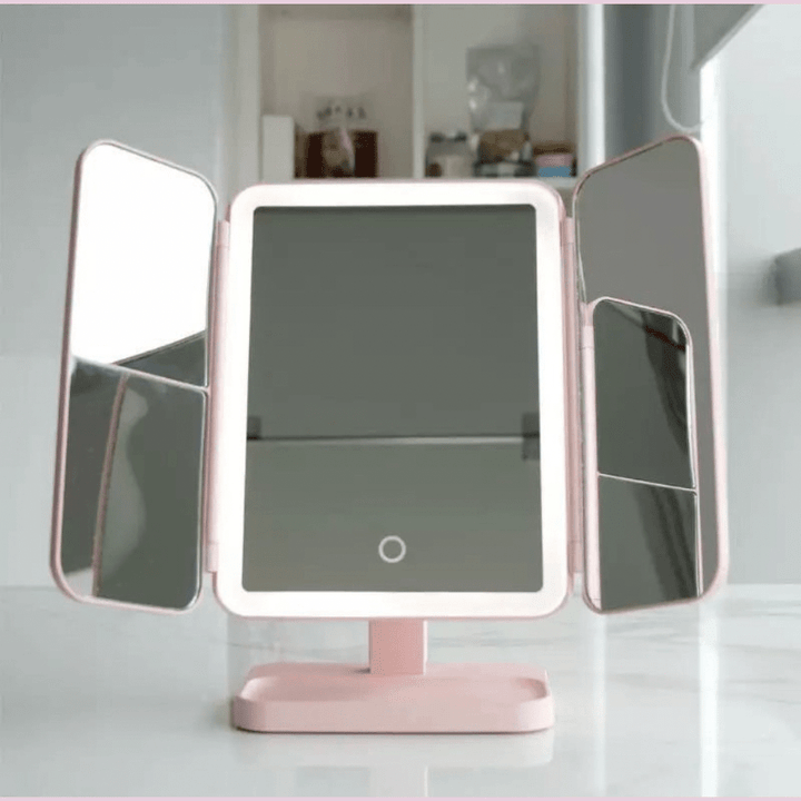 Three-part mirror with LED lighting in 3 colours for perfect make-up