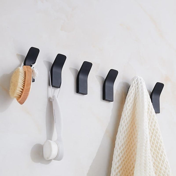 BowLift | Golden Wall Hooks – Luxurious Brass Coat Hooks for Hallway and Bedroom