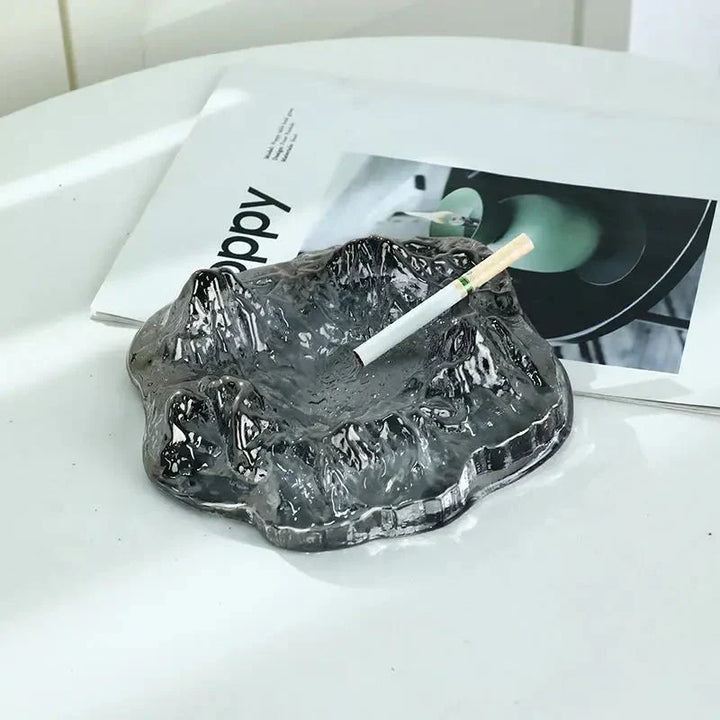 BowLift | Ashtray decoration made of mountain glass in ice style