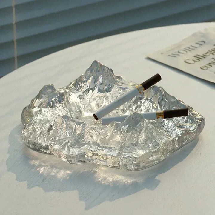 BowLift | Ashtray decoration made of mountain glass in ice style