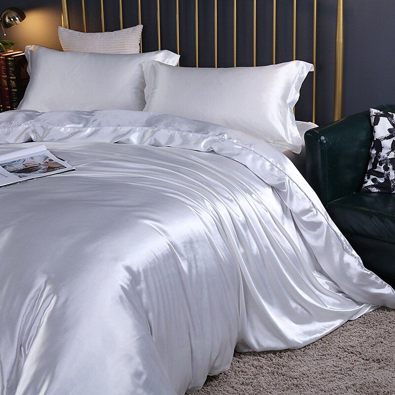 Silk/Satin Bed Linen Duvet Cover Luxury Set (2x Pillowcase, 1x Fitted Sheet, 1x Duvet)