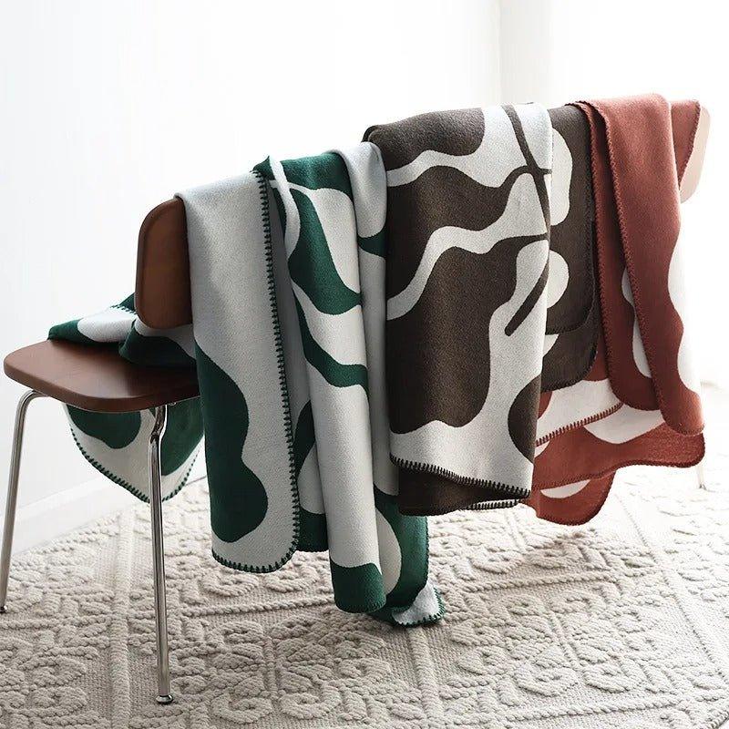 BowLift | Modern, Abstract Throw Blanket in Bohemian Style – Nordic Style Blanket, Bedspread, Coverlet