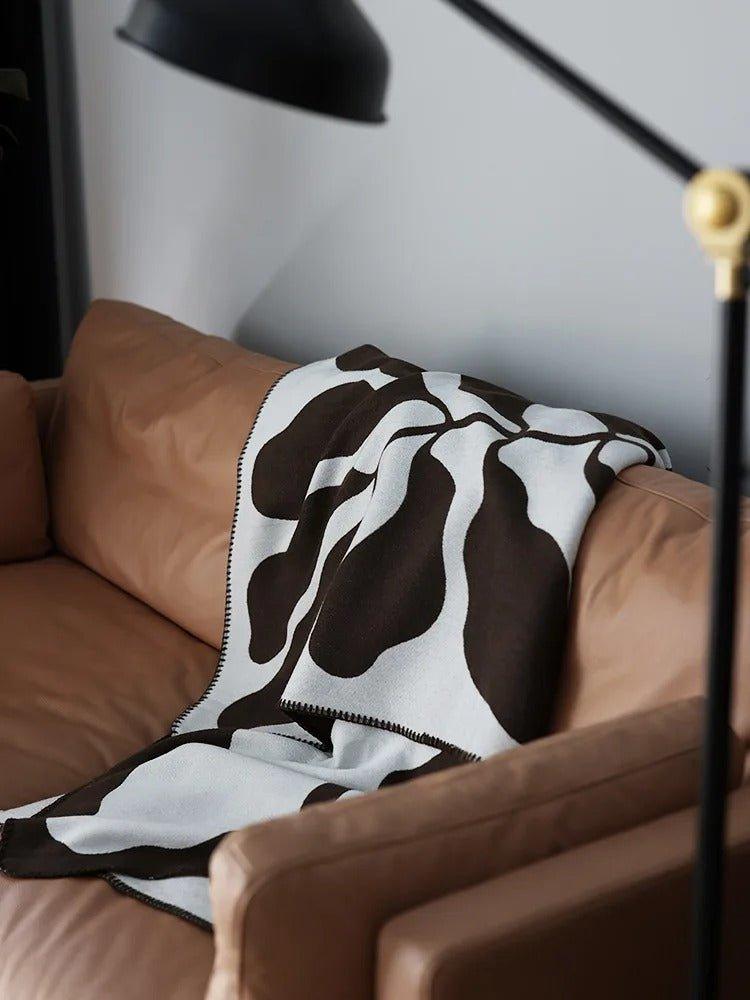 BowLift | Modern, Abstract Throw Blanket in Bohemian Style – Nordic Style Blanket, Bedspread, Coverlet