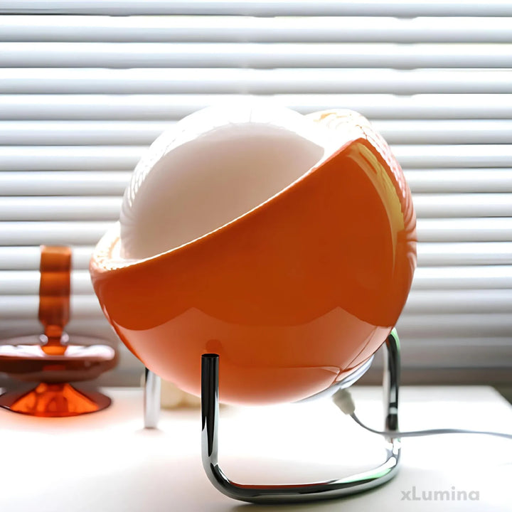 Automatic table lamp with motion sensor