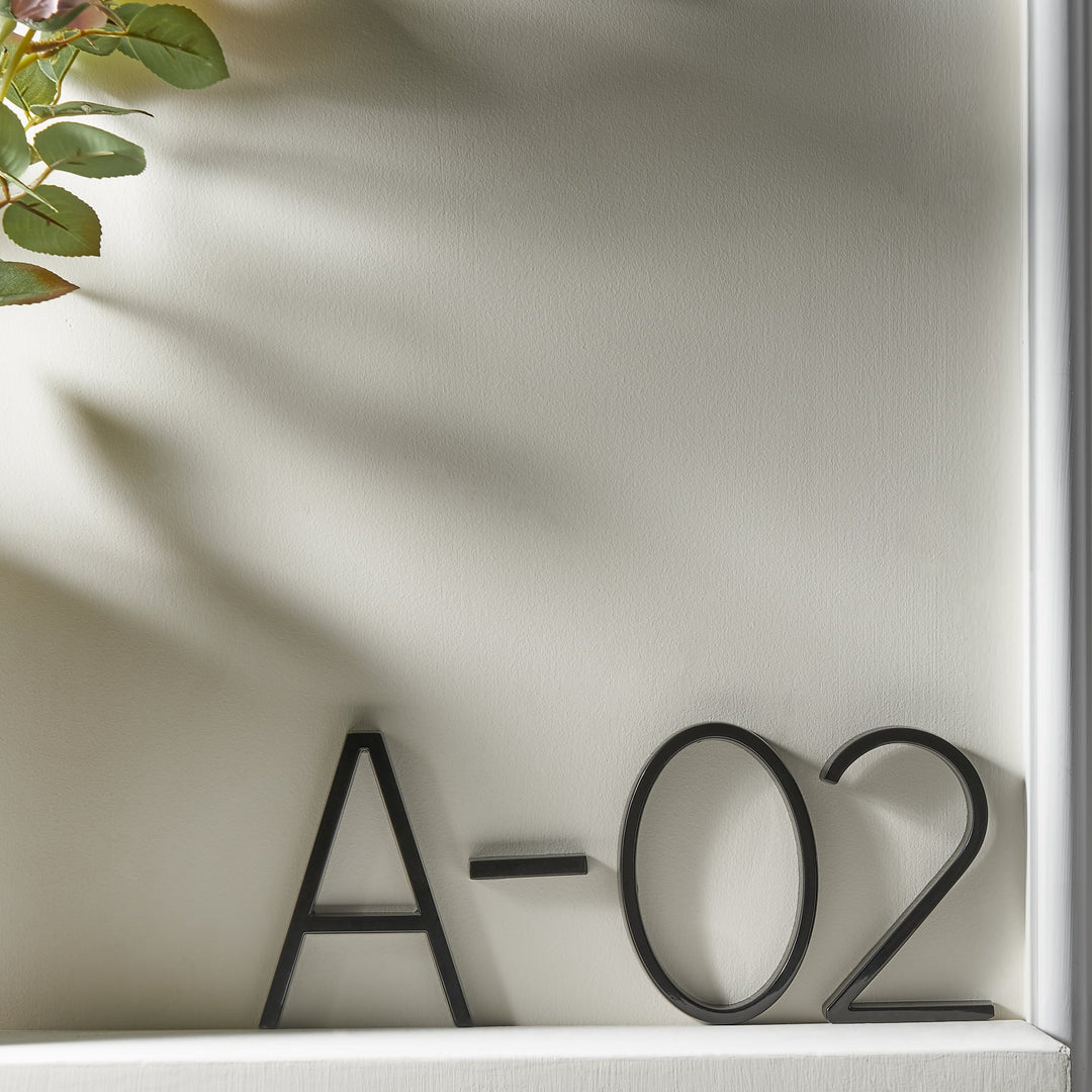 BowLift | Black House Numbers | Modern and Weatherproof House Decoration